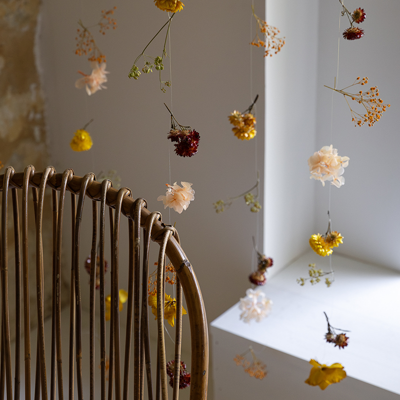 Guirlande de fleurs séchées