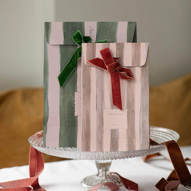 Grande pochette cadeau